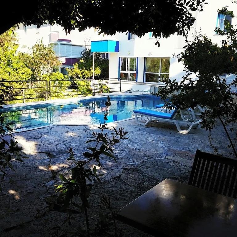 Parla Apart Hotel Çeşme Esterno foto