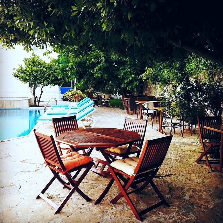 Parla Apart Hotel Çeşme Esterno foto