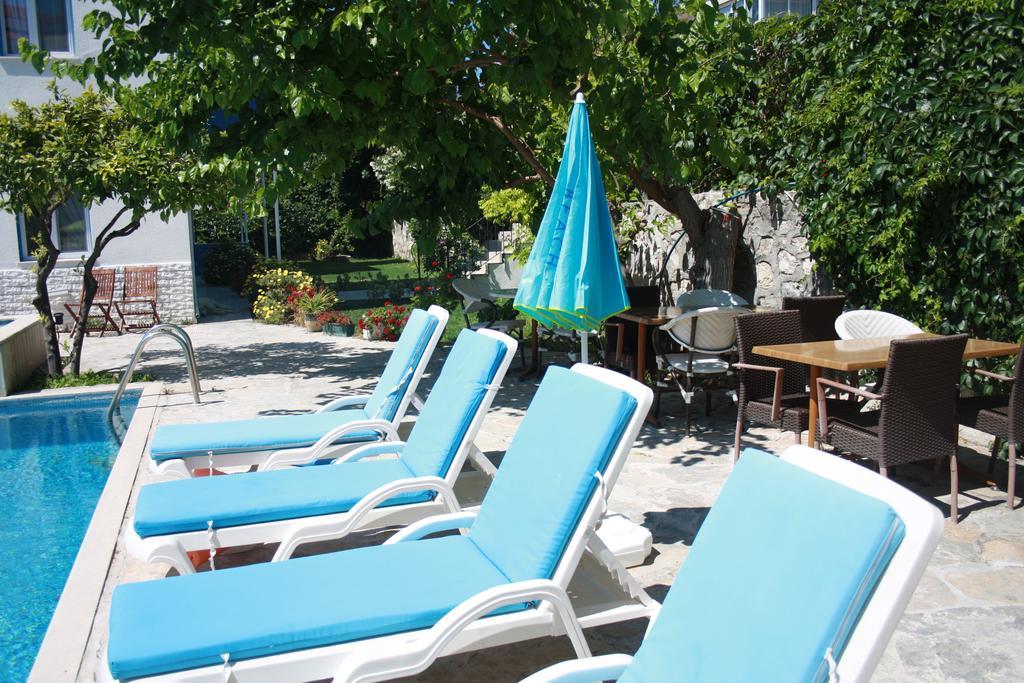 Parla Apart Hotel Çeşme Esterno foto