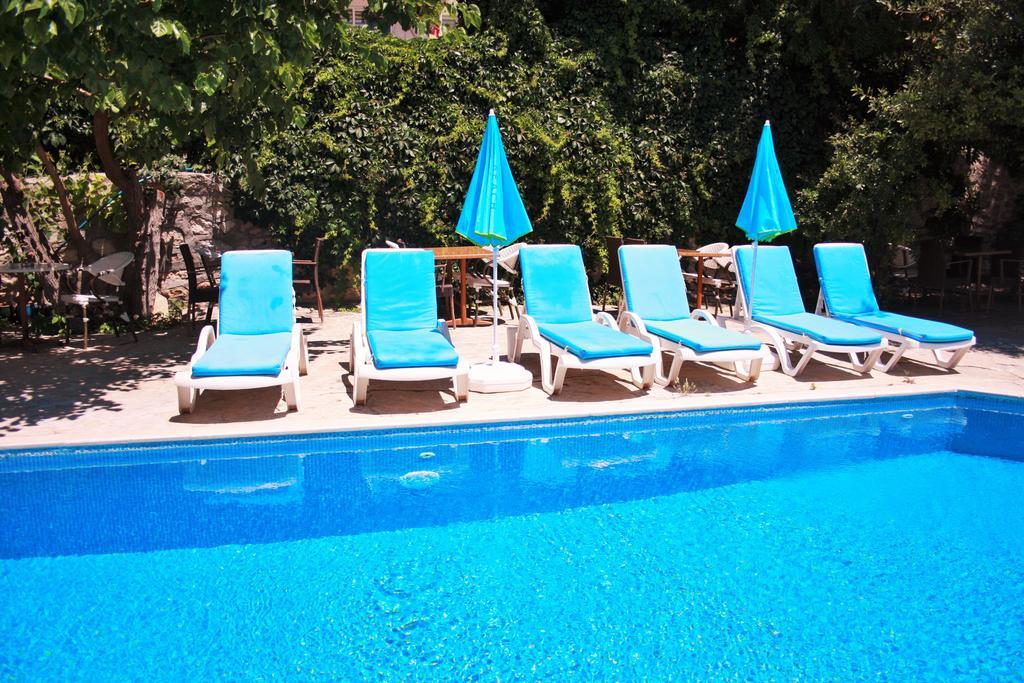 Parla Apart Hotel Çeşme Esterno foto