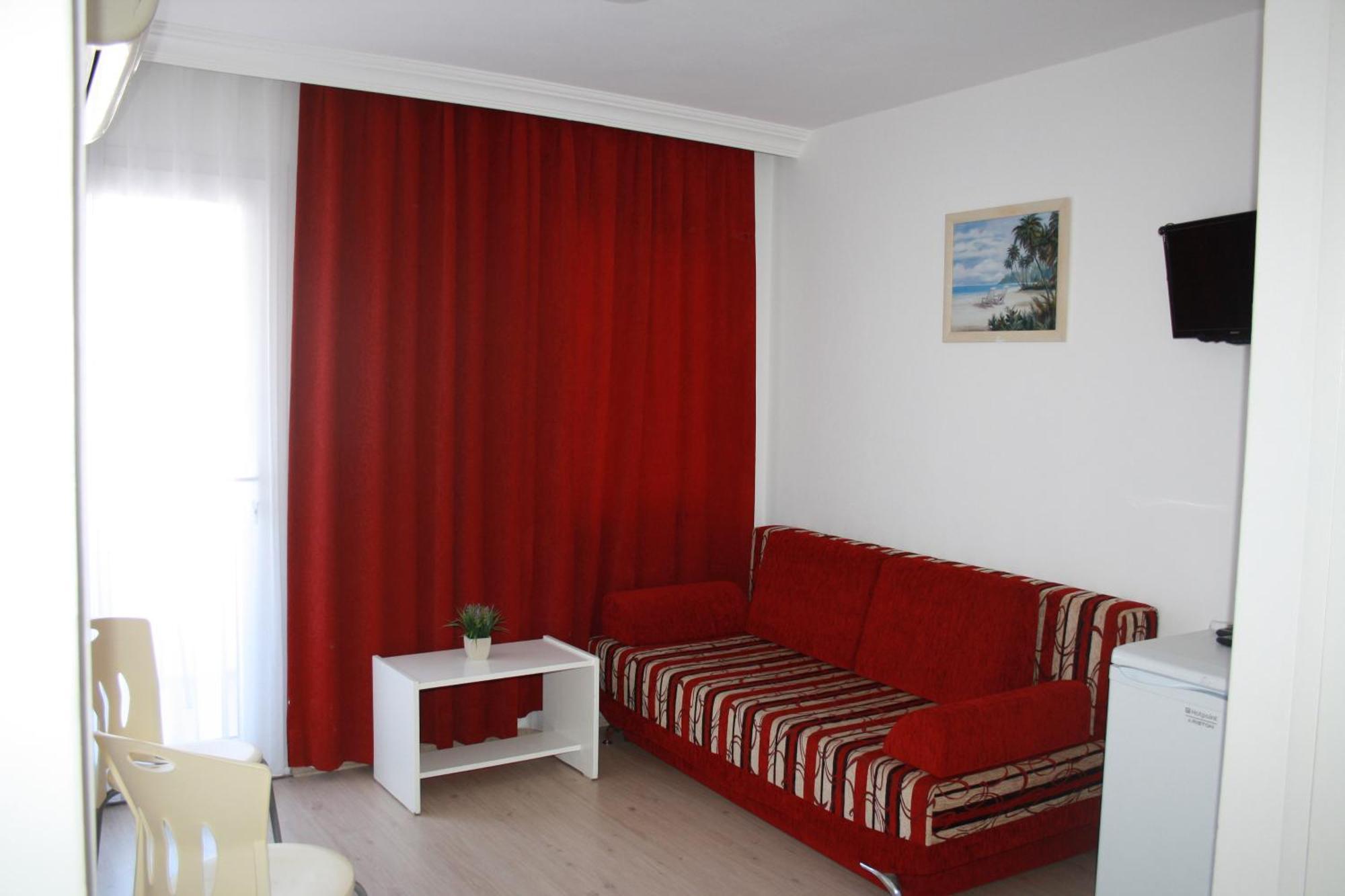 Parla Apart Hotel Çeşme Esterno foto