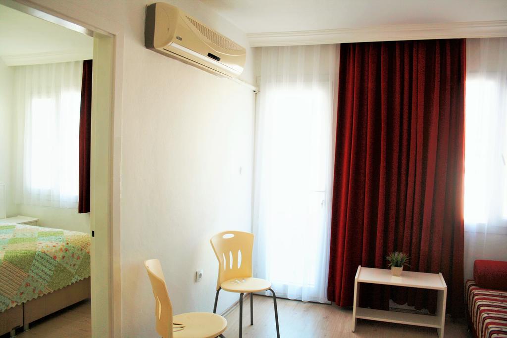 Parla Apart Hotel Çeşme Esterno foto